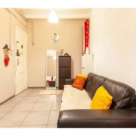 Centric Place De Apartment *